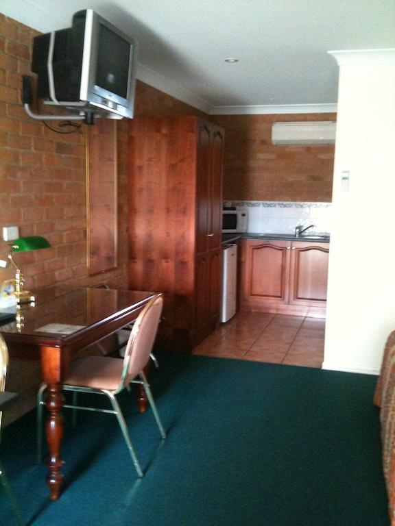 Cobar Town & Country Motor Inn Extérieur photo