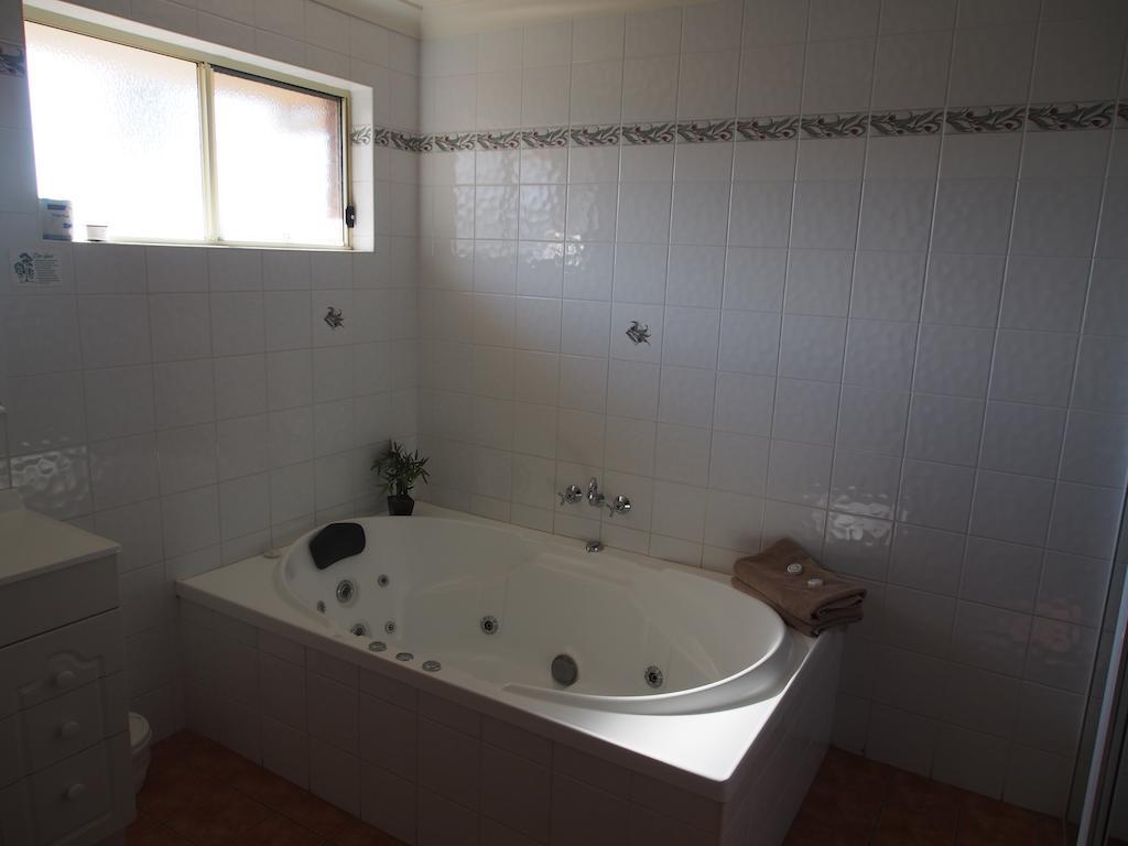 Cobar Town & Country Motor Inn Extérieur photo
